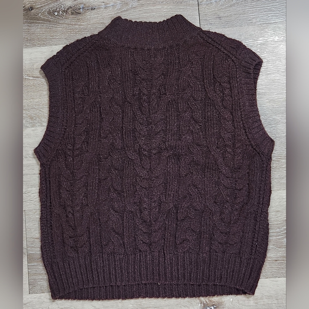 NWT Women's Crewneck Cropped Sweater Vest -A New Day™ Dark Brown LARGE